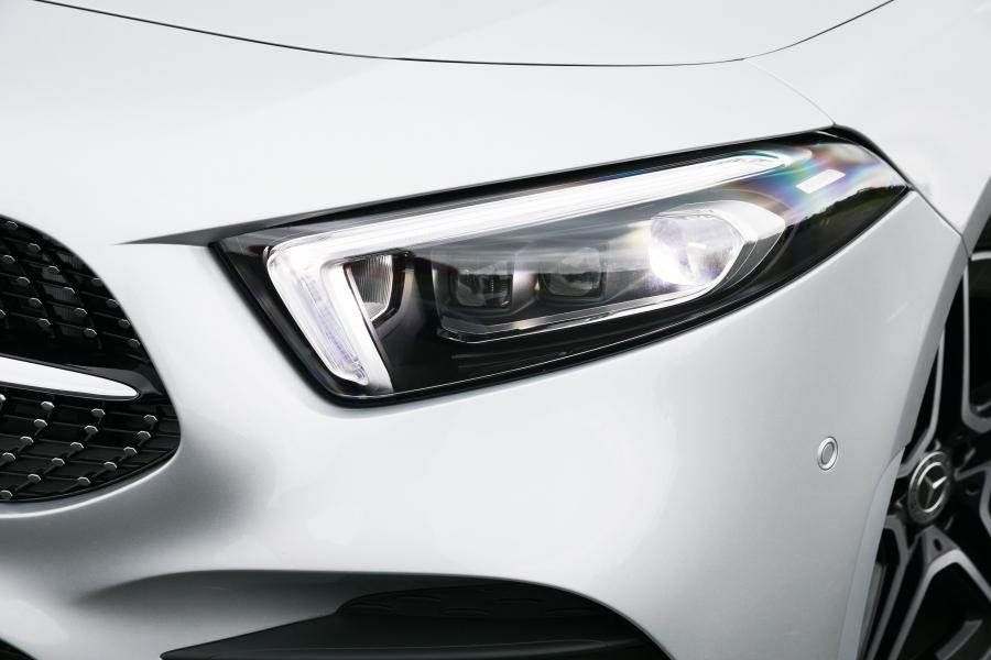 Детали экстерьера Mercedes-Benz A200 AMG Line (W177) 2018 года  (AU) (фото 23 из 32)